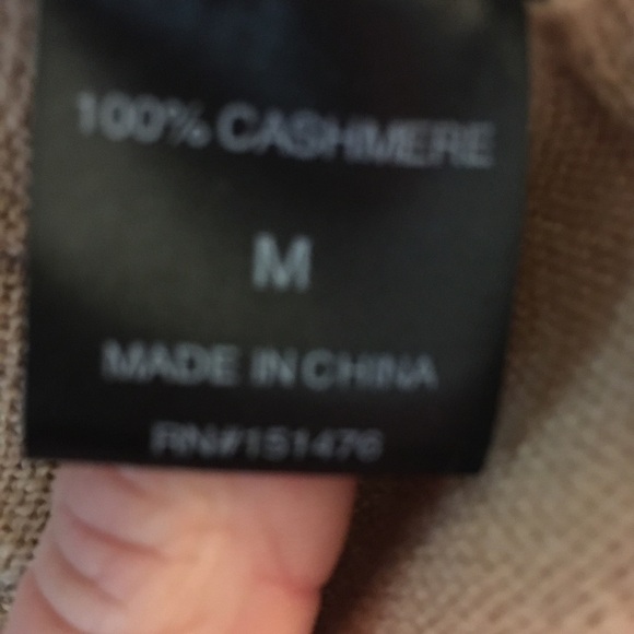 Fred by Fred Segal Camel Cashmere NWT Crew Neck - Picture 5 of 5